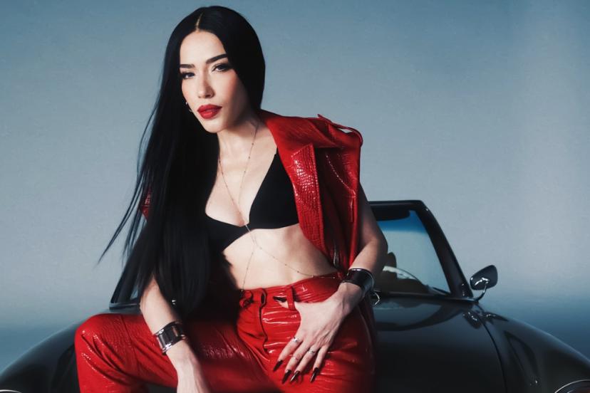 Burcu Güneş'ten göndermeli paylaşım: 'Utanmazlar ilahi tokatla uyandırılır'