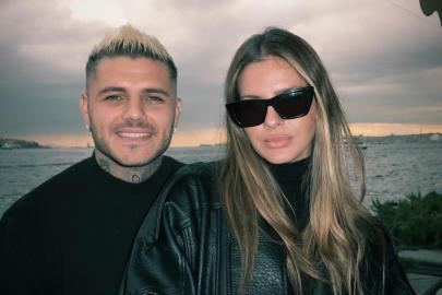 Aşk tüm hızıyla devam ediyor! Mauro Icardi ve sevgilisi China Suarez'den romantik poz
