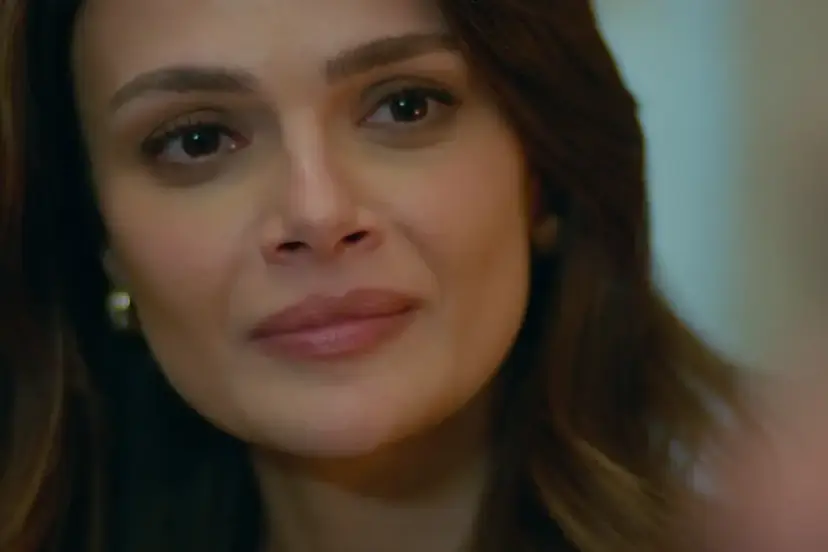 Sezen Aksu&apos;dan Uzak Şehir&apos;e Yeni Şarkı: Çek Tetiği